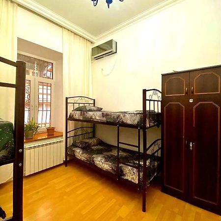 S T Hostel Formerly Sth Hostel Баку Екстер'єр фото